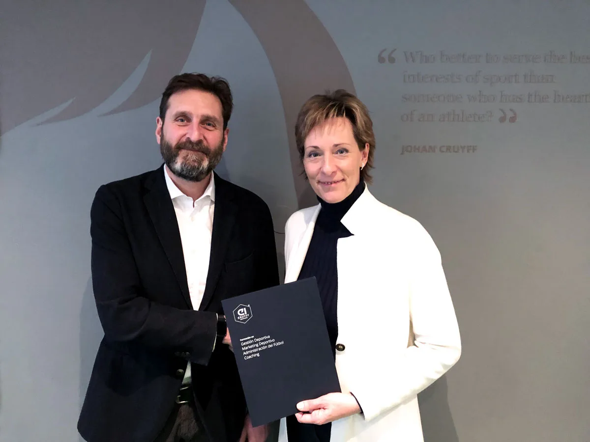 Johan Cruyff Institute firma un convenio de colaboración con la KNSB