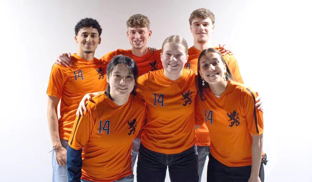 Viering 10 jaar Johan Cruyff Academy Groningen in nieuwe Cruyff Education Hub in Heerenveen - Johan Cruyff Institute.