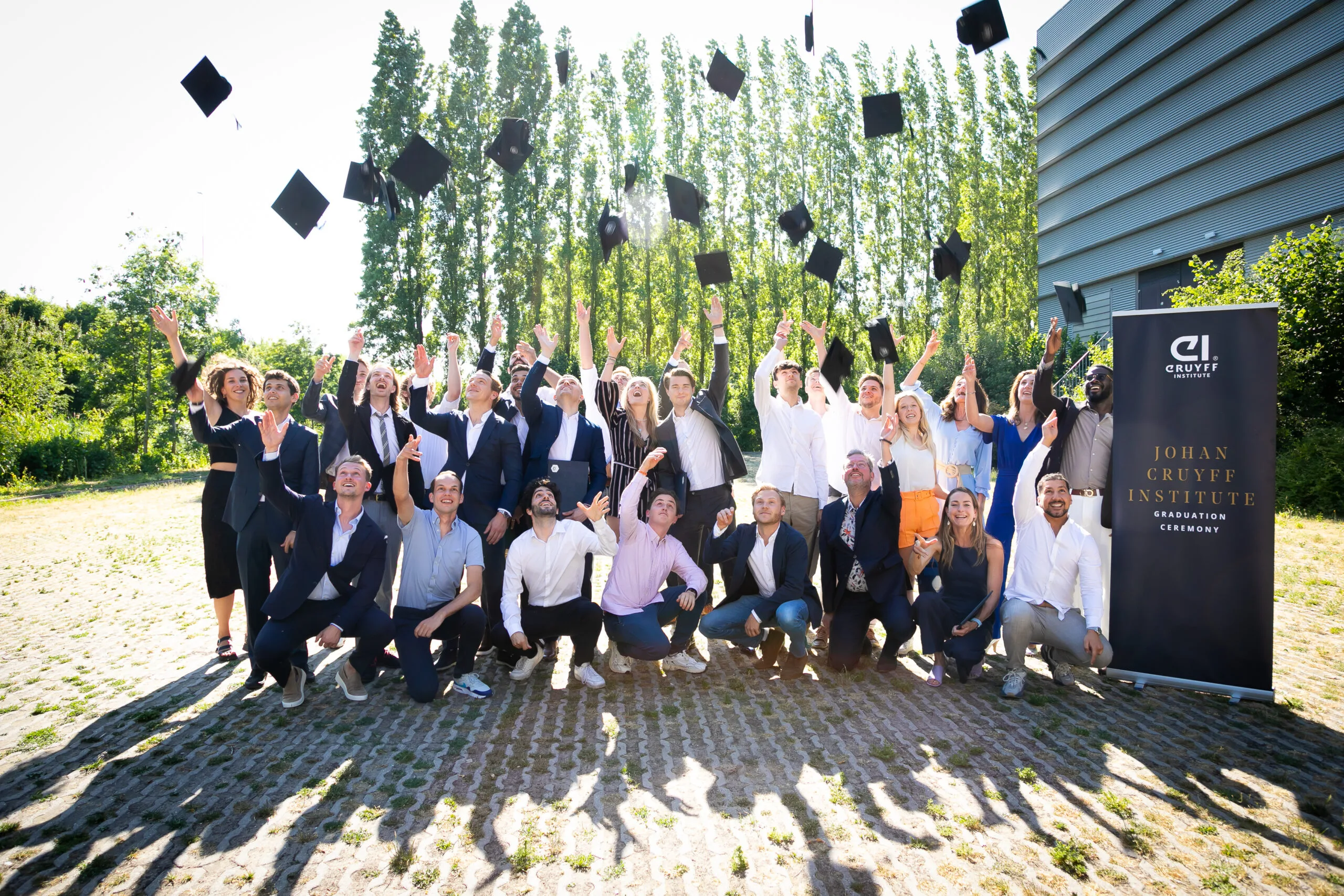 Espíritu olímpico en las graduaciones 2023 de Johan Cruyff Institute