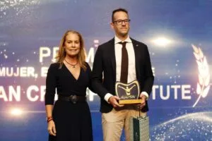 Johan Cruyff Institute, awarded at the IX Patrocina un Deportista Awards