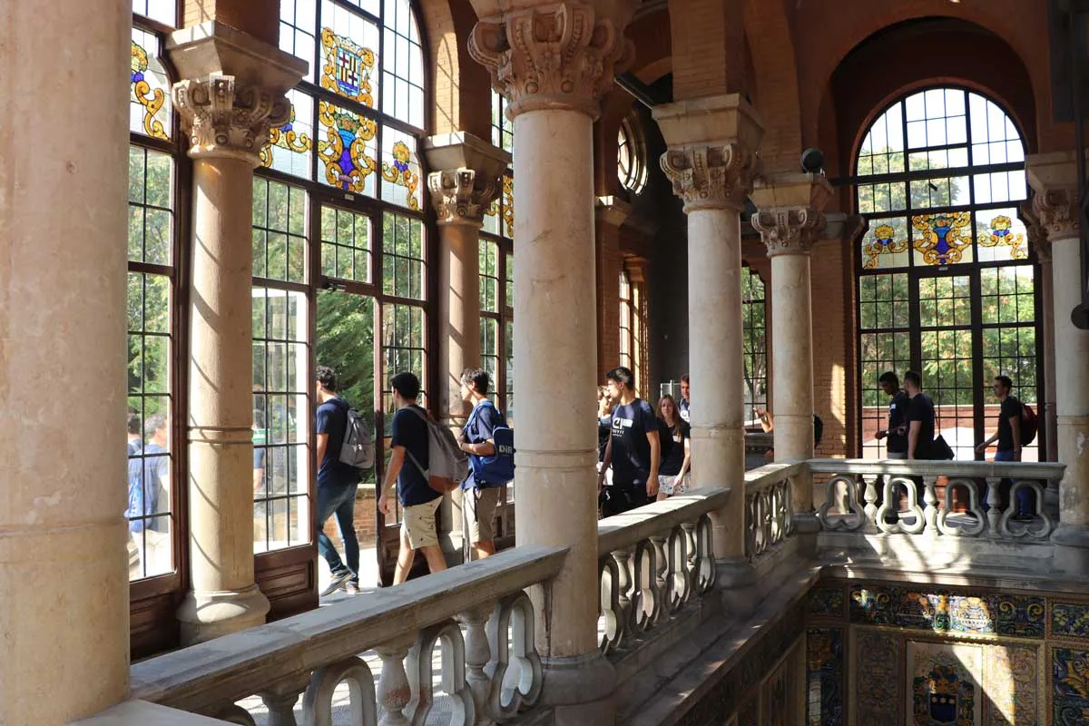 UAB, partner of Johan Cruyff Institute, repeats among the best universities in the world