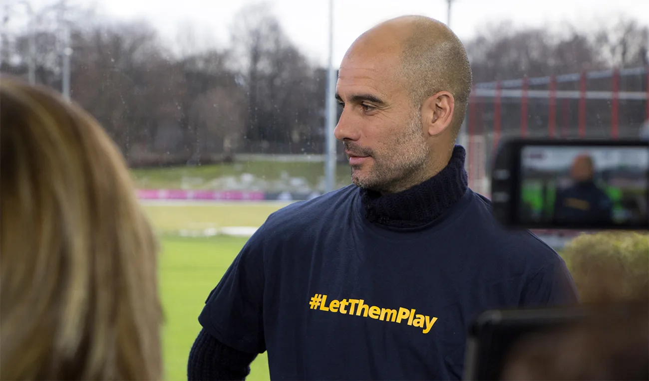Más de 2000 alumnos siguen las clases de Richard Denton y Pep Guardiola